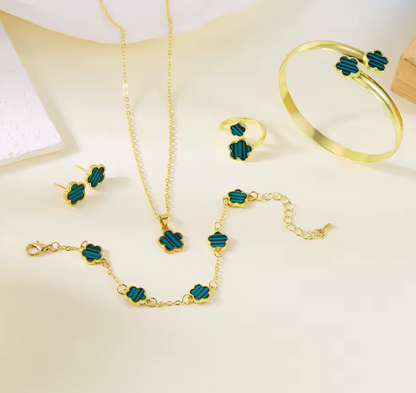 Bracelet en émail vert